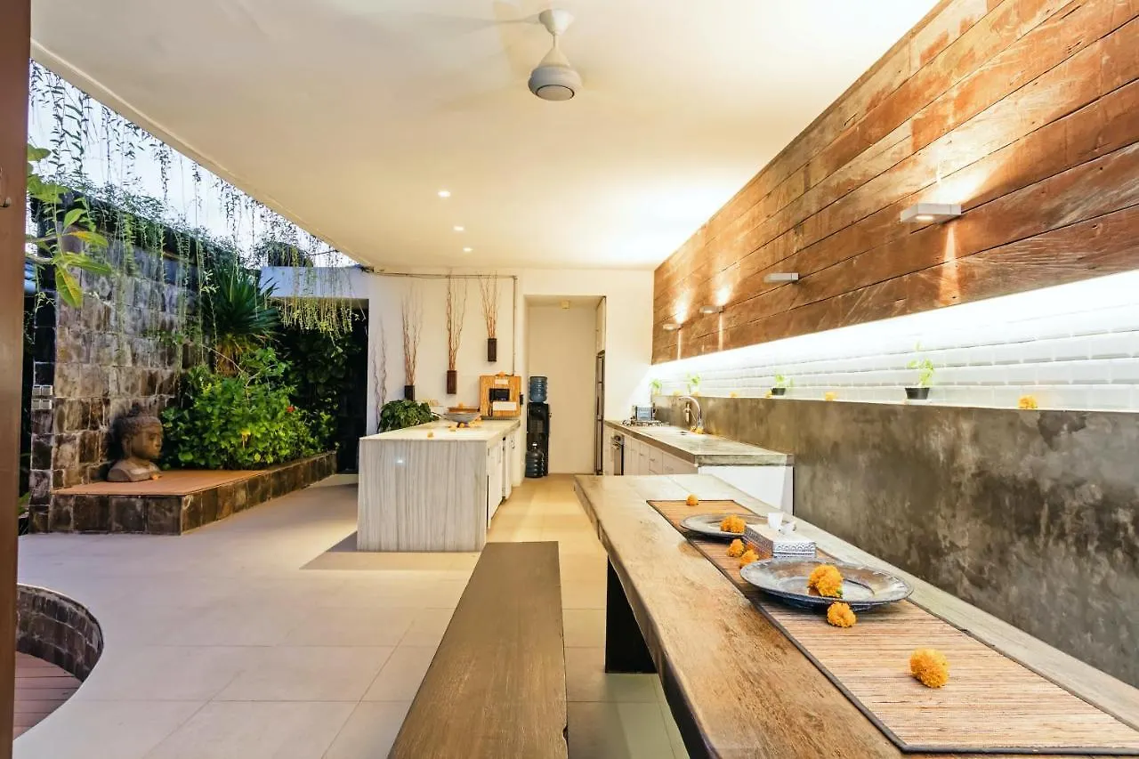 Villa Besok Seminyak   Seminyak (Bali)