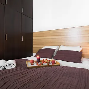 platinum-aparthotel.krakowhotelspoland.com/