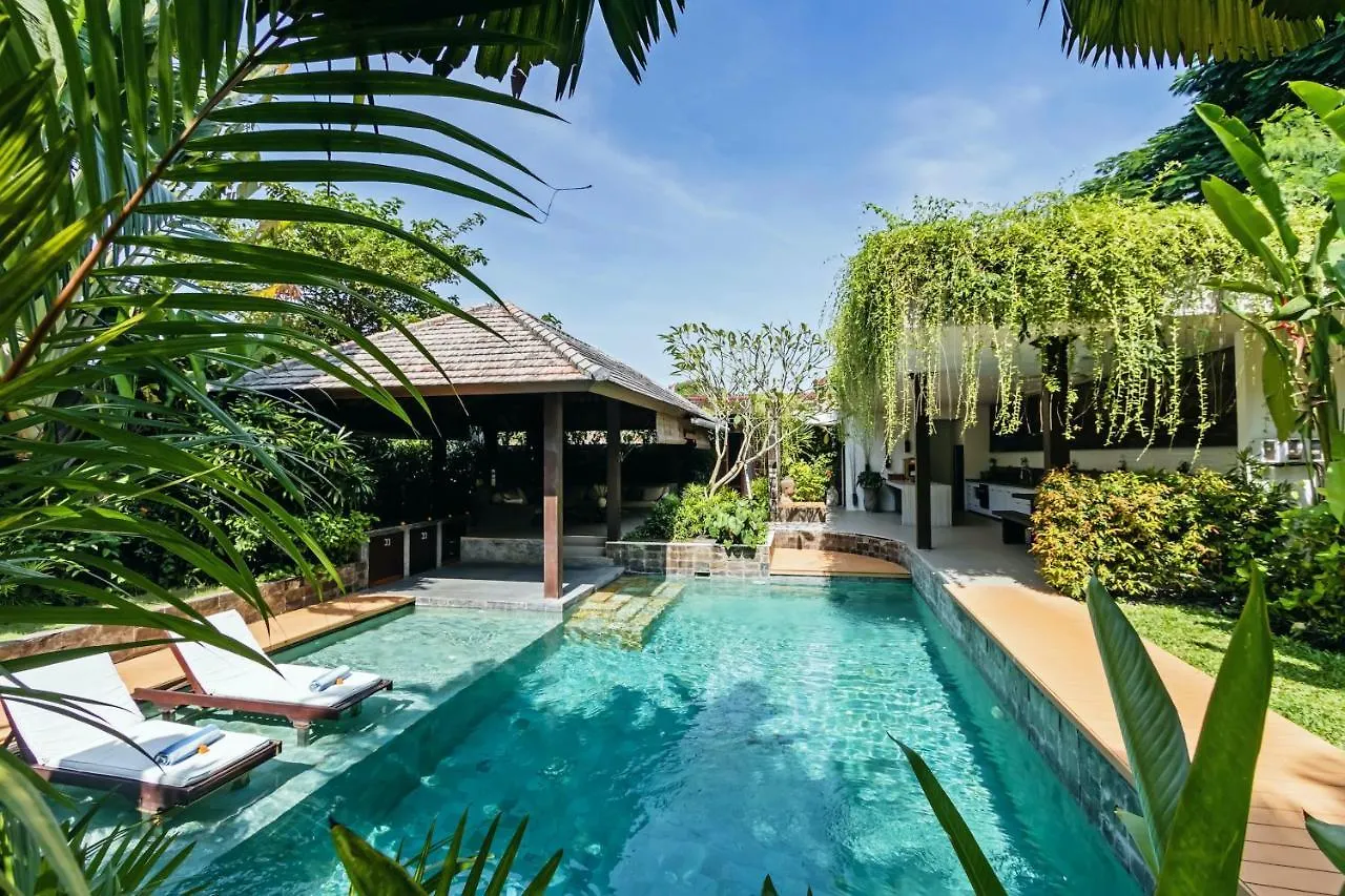 Villa Besok Seminyak Indonesia